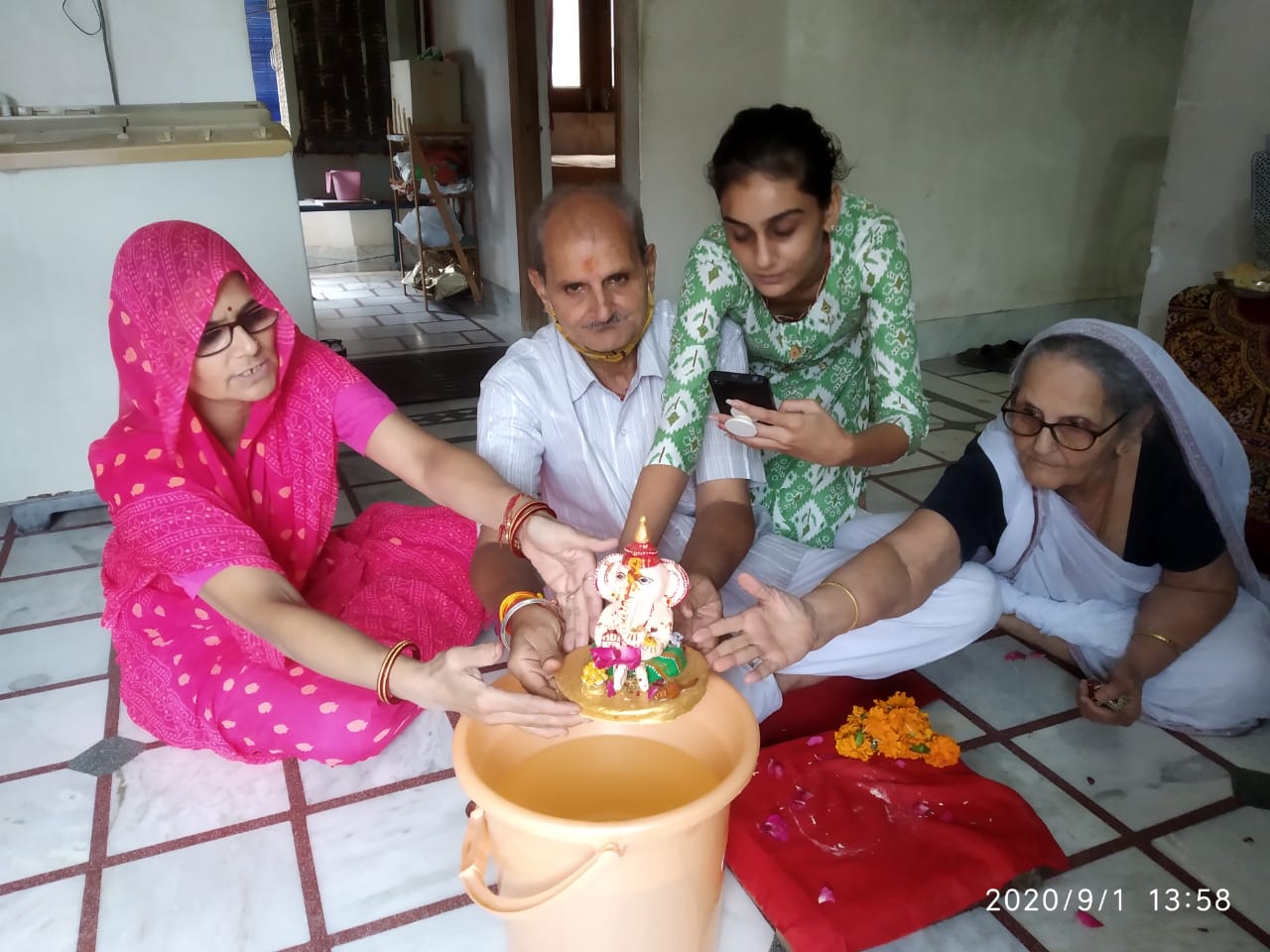 IMG 20200901 WA0091 जोशिवाड़ा में बिस्सा परिवार ने गणेश प्रतिमा का विसर्जन किया Bikaner Local News Portal बीकानेर अपडेट