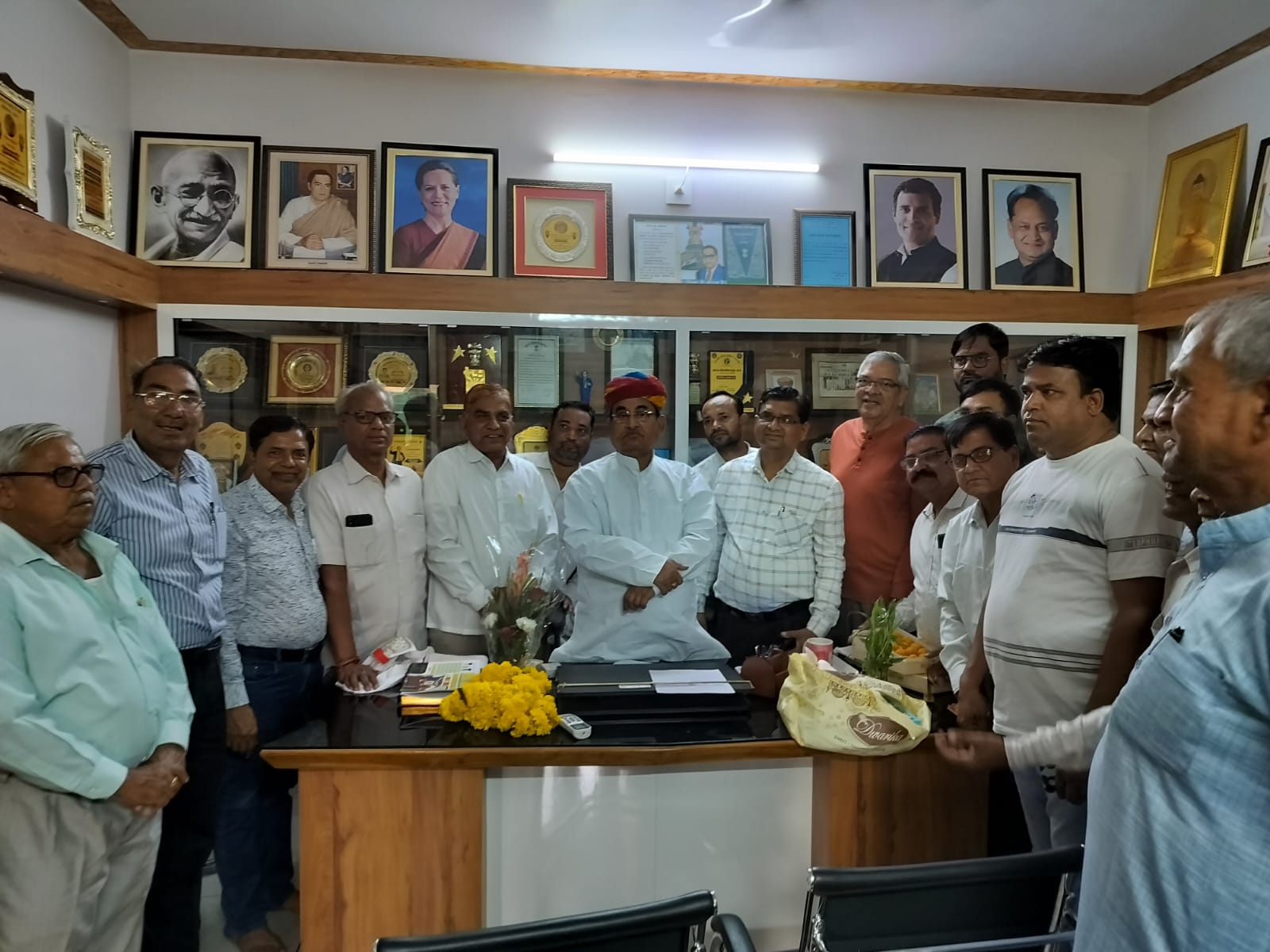 IMG 20230610 WA0163 <em><strong>छात्रावास भूमि आवंटन प्रस्ताव अनुमोदन</strong></em><br /><em><strong>रैगर समाज ने किया आपदा प्रबंधन मंत्री का अभिनंदन</strong></em> Bikaner Local News Portal राजस्थान