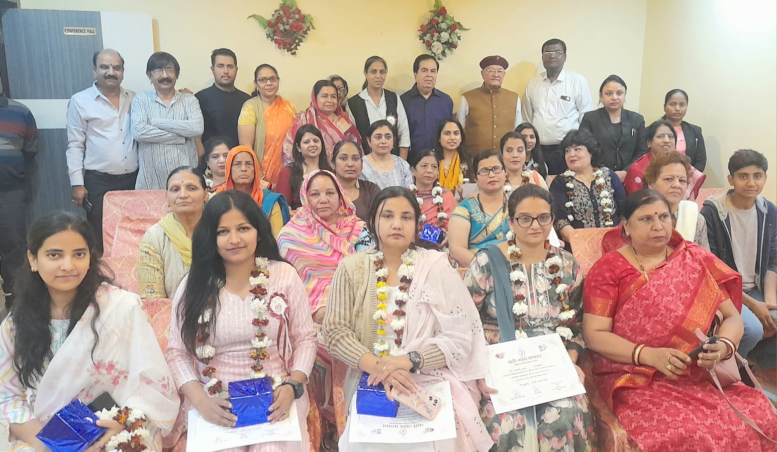IMG 20240308 WA0396 महिलाएं, परिवार और देश की धुरी - कल्ला Rajasthan News Portal बीकानेर अपडेट
