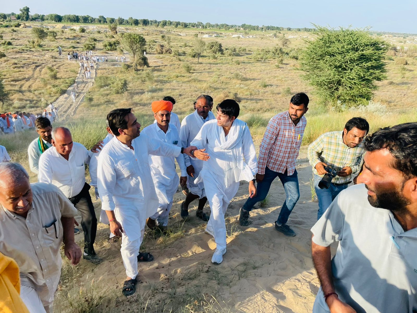 IMG 20241005 WA0233 देव जसनाथ तलाई का उद्घाटन, केंद्रीय मंत्री चौधरी ने जसनाथजी की पर्यावरण शिक्षाओं पर किया संवाद Bikaner Local News Portal धर्म