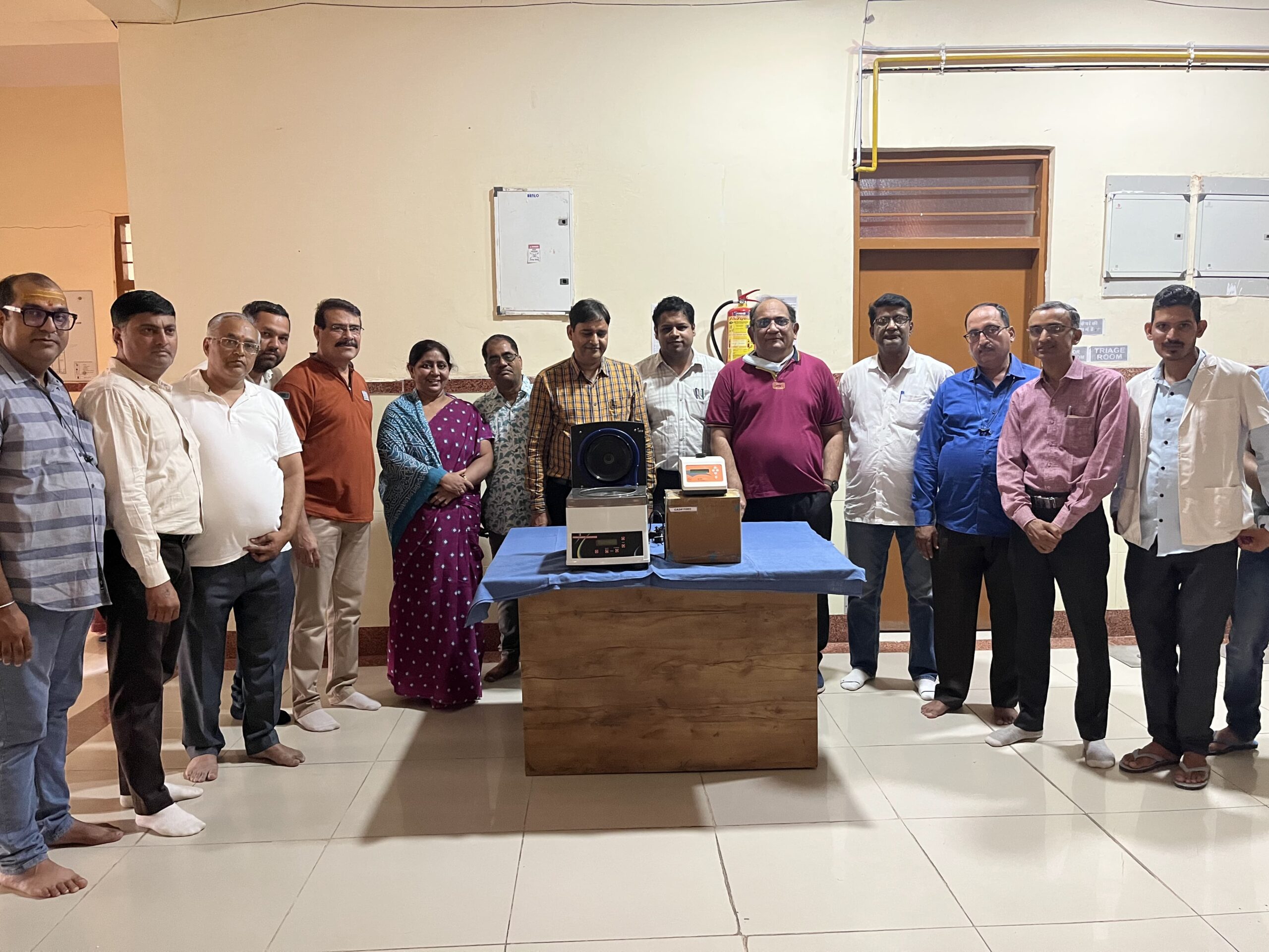 IMG 20250603 WA0008 scaled वयम क्लब ने जिला अस्पताल को भेंट की मशीन Bikaner Local News Portal बीकानेर अपडेट