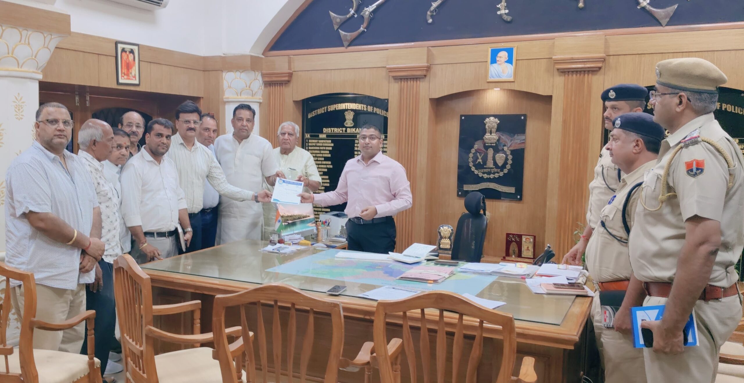 IMG 20250605 WA0010 scaled पुलिस अधीक्षक से बीकानेर व्यापार उद्योग मण्डल के प्रतिनिधि ने की वार्ता Bikaner Local News Portal बीकानेर अपडेट