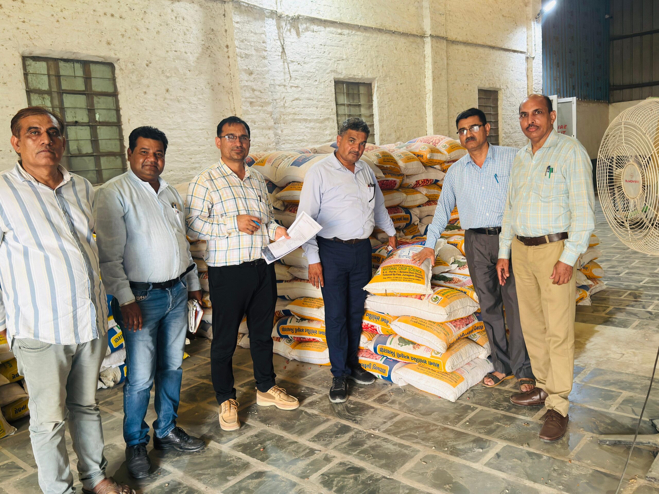 IMG 20250607 WA0022 scaled बीकानेर में 70 क्विंटल नकली बीज जब्त, देर रात तक चली कार्रवाई Bikaner Local News Portal राजस्थान