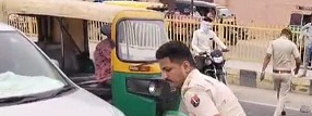IMG 20250617 191349 टक्कर लगने के बाद राहगीरों ने टैक्सी चालक की धुनाई की Bikaner Local News Portal बीकानेर अपडेट