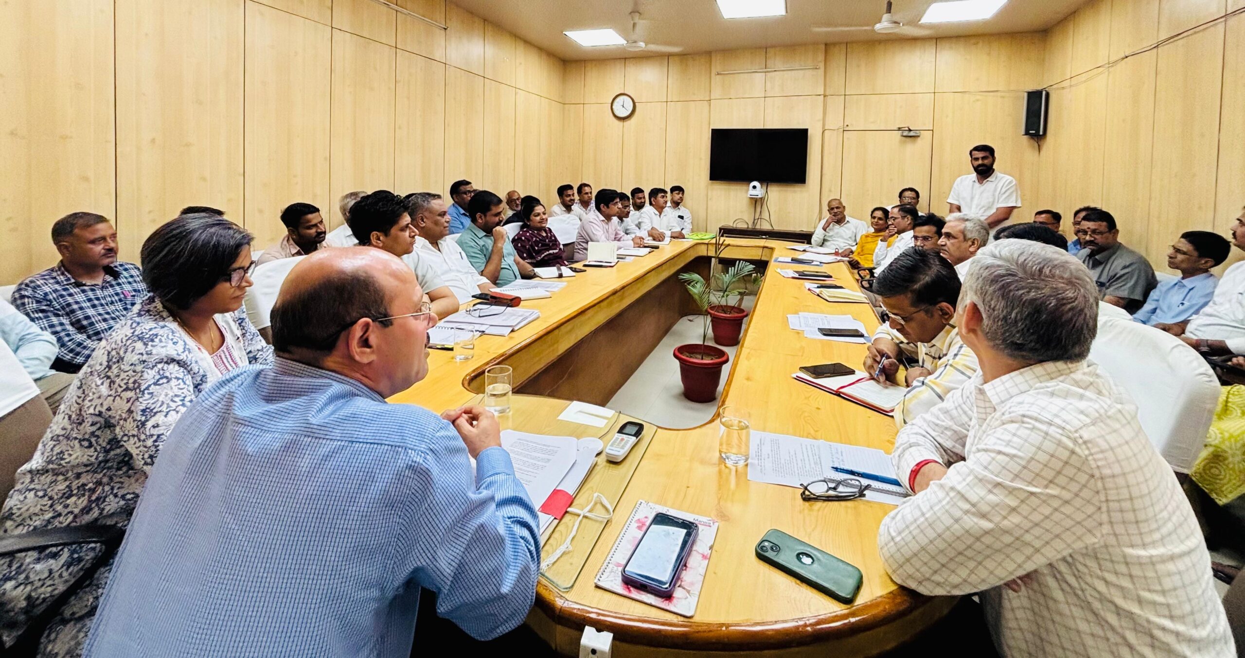 IMG 20250712 WA0017 scaled सोलर प्लांट कंपनियों को प्रशासन ने दिए निर्देश Rajasthan News Portal राजस्थान