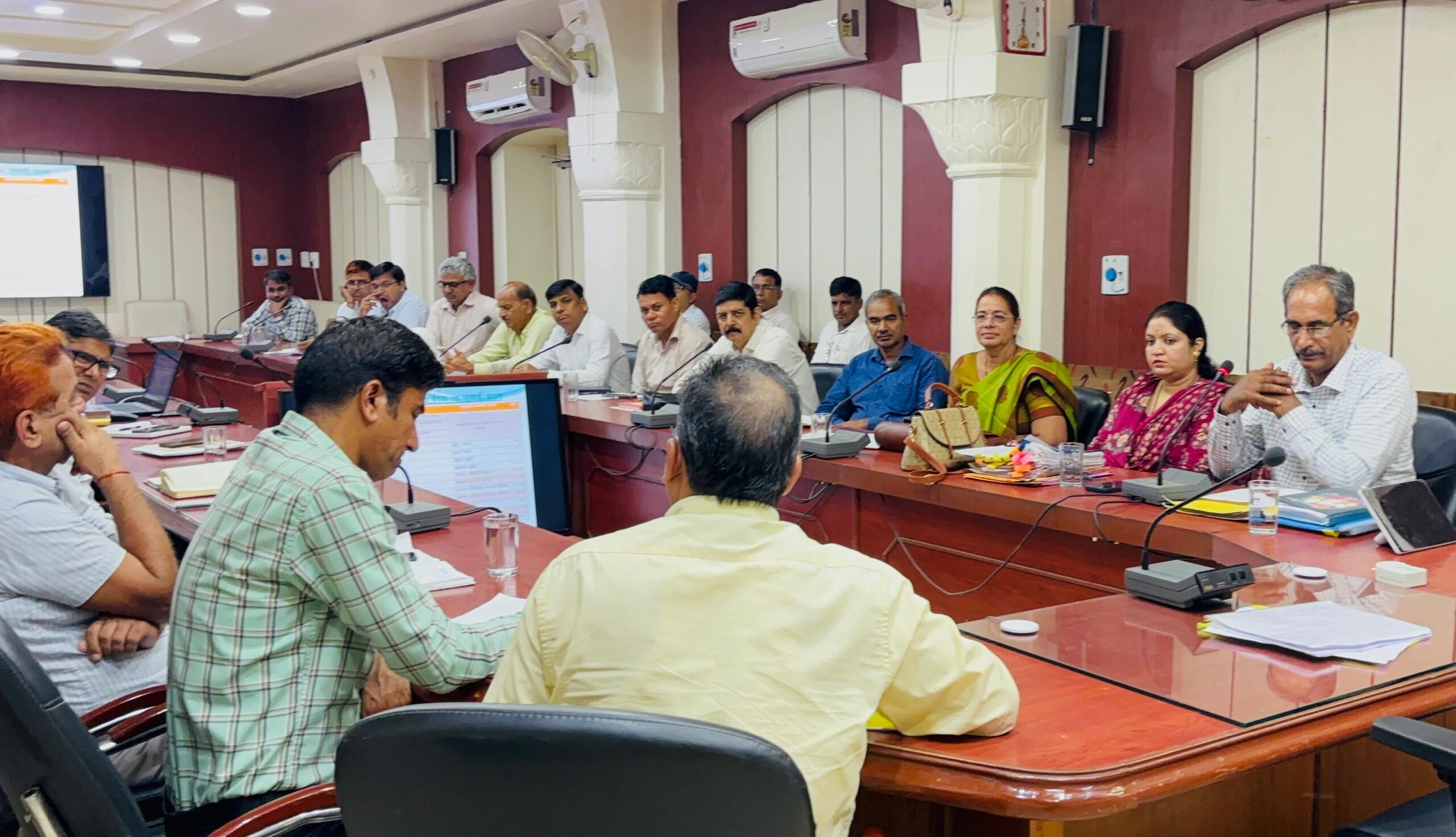 IMG 20250716 WA0021 scaled शिक्षा विभाग लगाएगा करीब 33 लाख पौधे, जिला कलेक्टर की अध्यक्षता में बैठक Rajasthan News Portal बीकानेर अपडेट