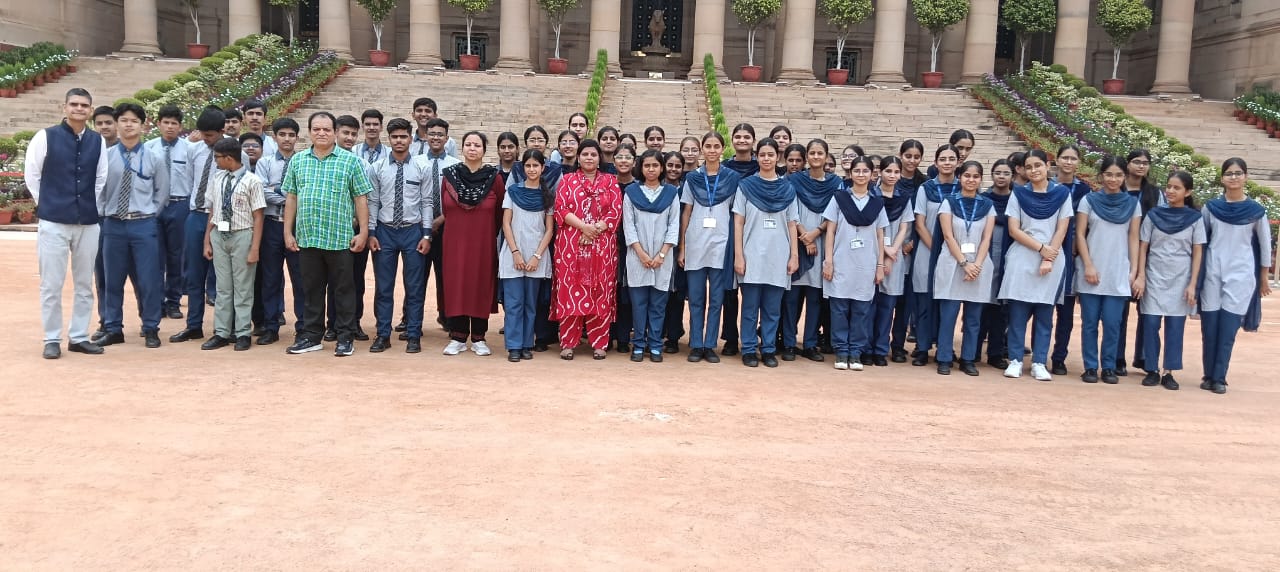 IMG 20250806 WA0021 केंद्रीय मंत्री अर्जुन राम ने विद्यार्थियों को कराया संसद भवन का दीदार Rajasthan News Portal दिल्ली