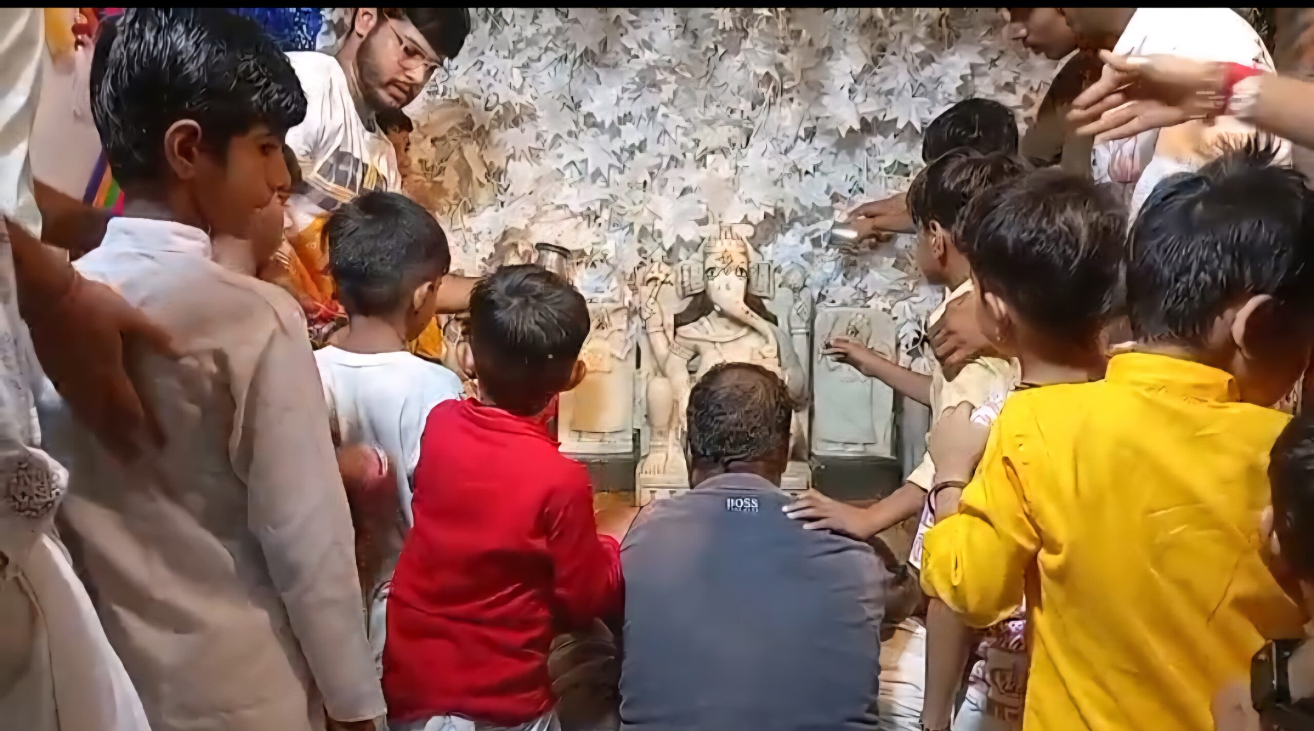 IMG 20250817 WA0015 scaled बाल भक्तों ने किया आदि गणेश का अभिषेक Rajasthan News Portal धर्म