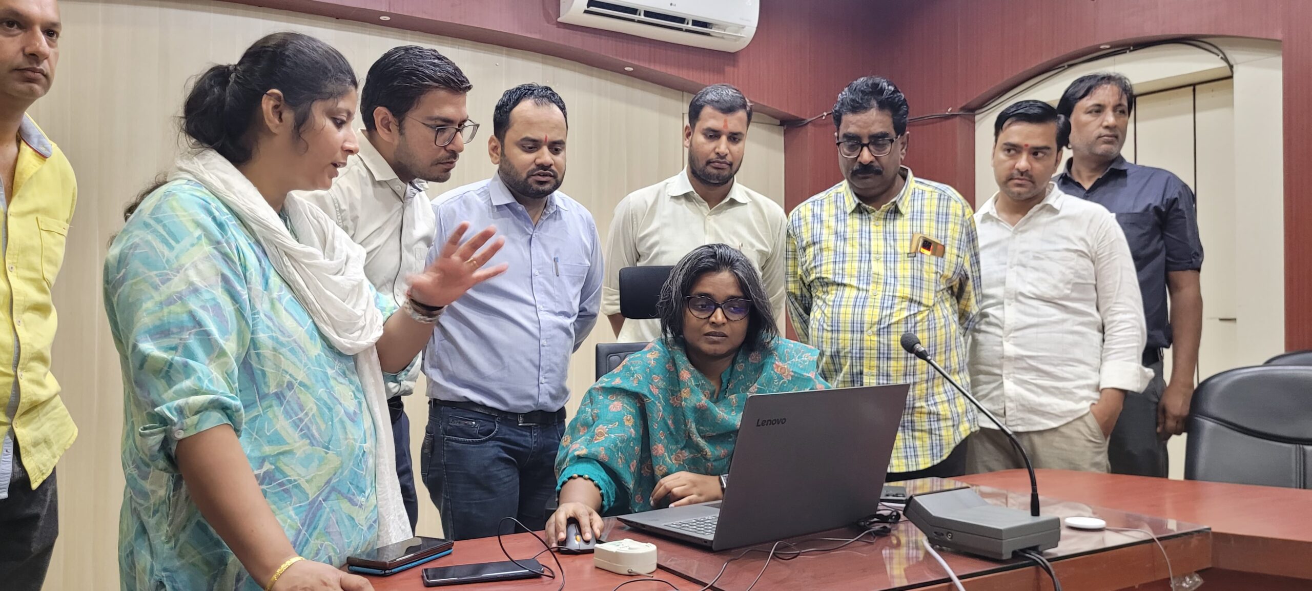 IMG 20250828 WA0012 scaled वरिष्ठ नागरिक तीर्थ यात्रा योजना, हवाई मार्ग से 205 यात्री करेंगे यात्रा,जिला कलेक्टर ने जारी की लॉटरी Rajasthan News Portal धर्म