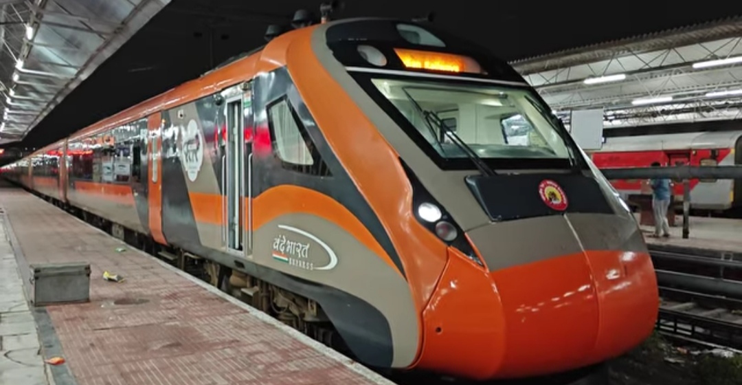 IMG 20250824 225217 बीकानेर पहुंची वंदे भारत ट्रेन, दिल्ली से बीकानेर केवल 6 घण्टे में Rajasthan News Portal दिल्ली