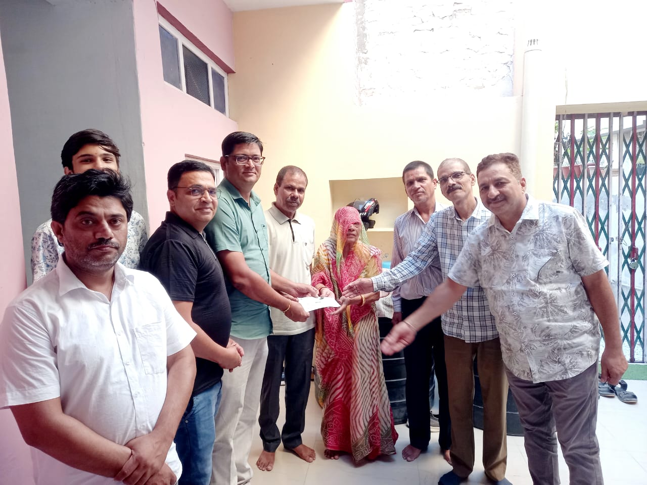 IMG 20250922 WA0017 निर्माणाधीन लाइब्रेरी के लिए किया आर्थिक सहयोग Rajasthan News Portal बीकानेर अपडेट