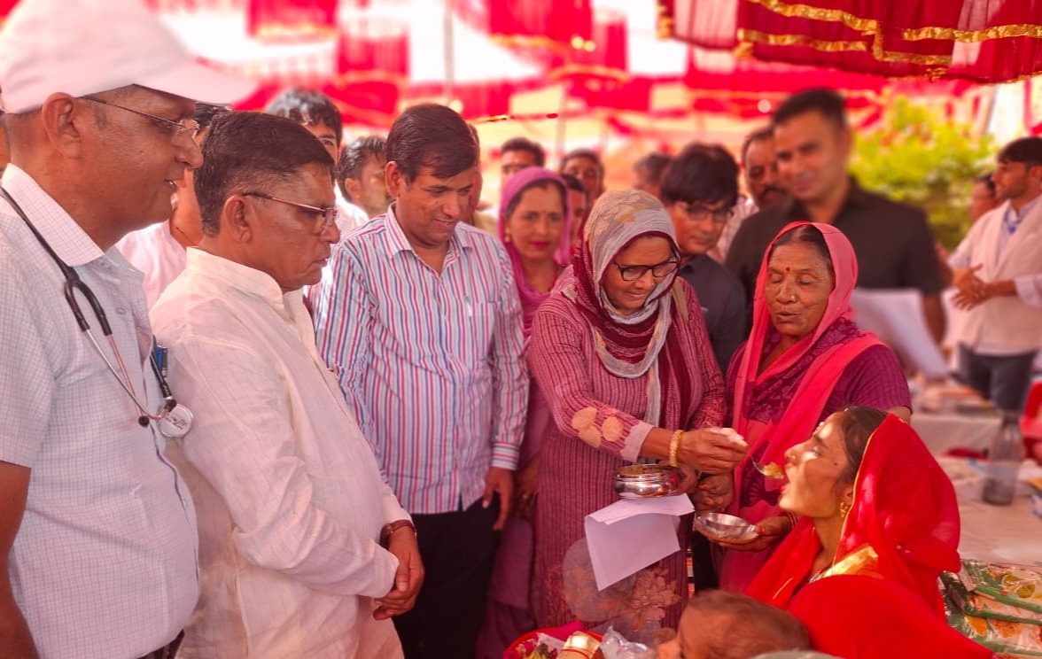 IMG 20250918 182823 ग्रामीण क्षेत्र की पहली डायलिसिस मशीन का उद्घाटन डॉ विश्वनाथ मेघवाल ने सीएचसी छतरगढ़ में किया Rajasthan News Portal बीकानेर अपडेट
