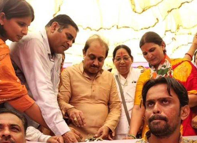 IMG 20250921 223036 अरविंद मिड्ढा का जन्म दिन मनाया, कांग्रेस कार्यकर्ताओं ने दी बधाई Rajasthan News Portal बीकानेर अपडेट