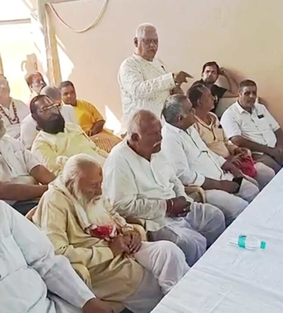 IMG 20251016 185351 दीपावली इस बार 20 को, भ्रम की स्थिति दूर, एक जाजम पर बैठे विद्जन, बताए ये मुख्य कारण Rajasthan News Portal बीकानेर अपडेट