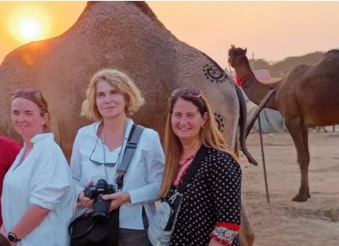 IMG 20251022 220855 पर्यटन गांव बना पुष्कर, विख्यात मेला शुरू Rajasthan News Portal पर्यटन