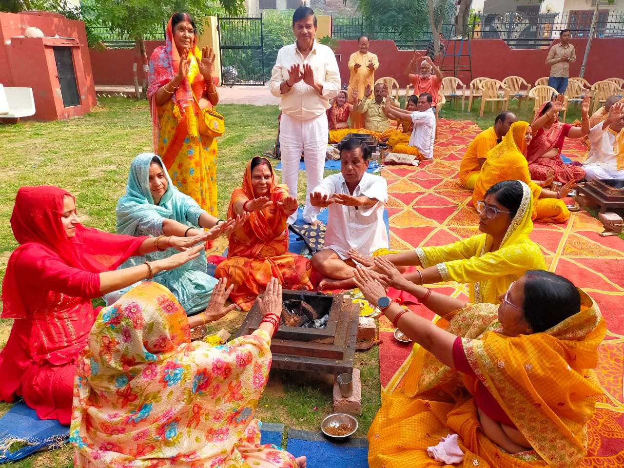 IMG 20251101 WA0004 आंवला नवमी पर हुआ पंच कुण्डीय गायत्री महायज्ञ, 61 दिन बीकानेर रही यात्रा Rajasthan News Portal धर्म