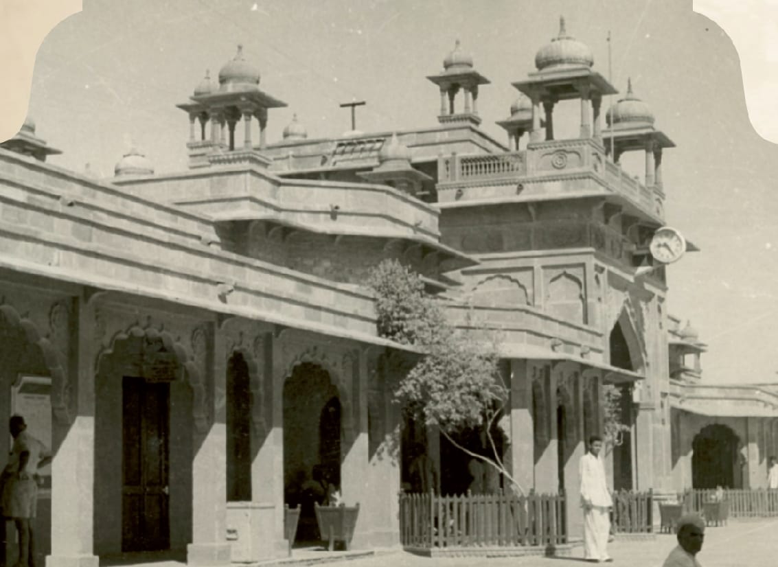 IMG 20251107 WA0050 बीकानेर में तब पहली बार पहुंची थी ट्रेन, भामाशाह डागा का खास योगदान धोरों के बीच काले इंजन से वंदे भारत का रोचक सफर-एक नज़र Rajasthan News Portal इतिहास/ रोचक किस्से