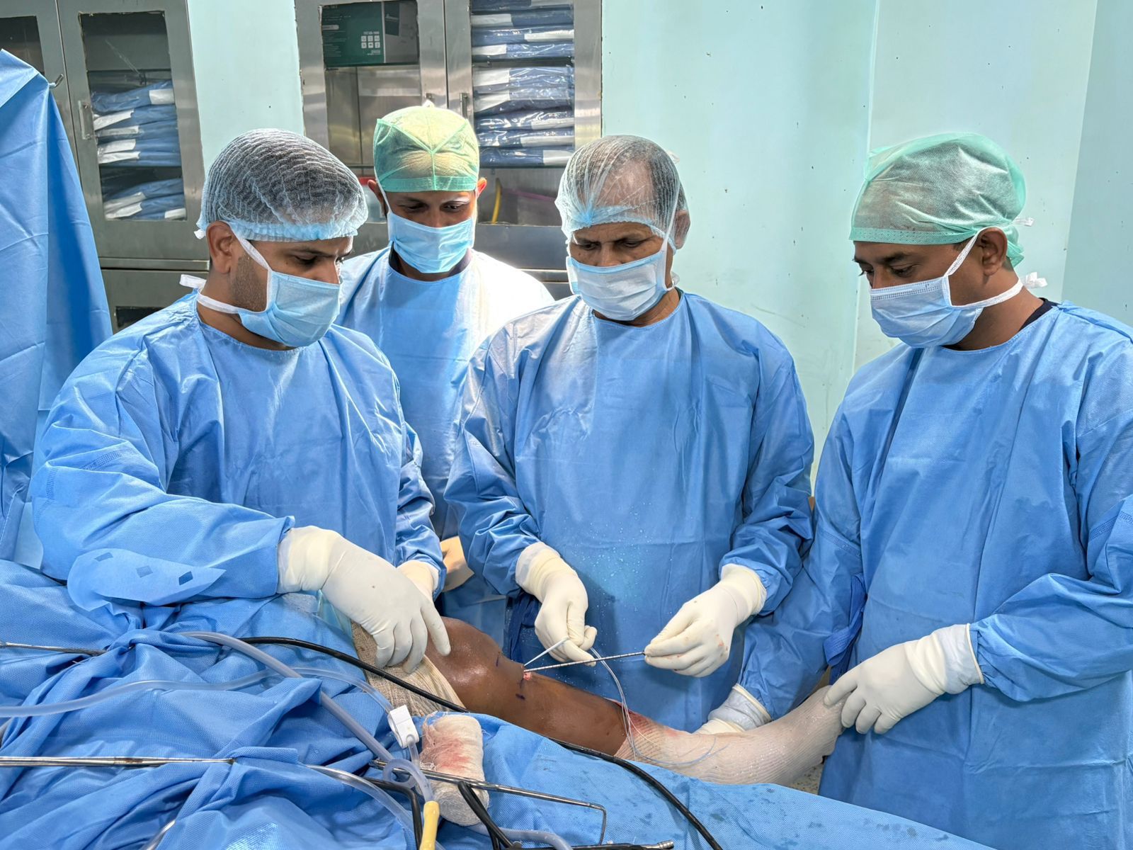 IMG 20251111 WA00081 पीबीएम बीकानेर के ट्रोमा सेंटर में हुआ जटिल ऑपेरशन Rajasthan News Portal बीकानेर अपडेट