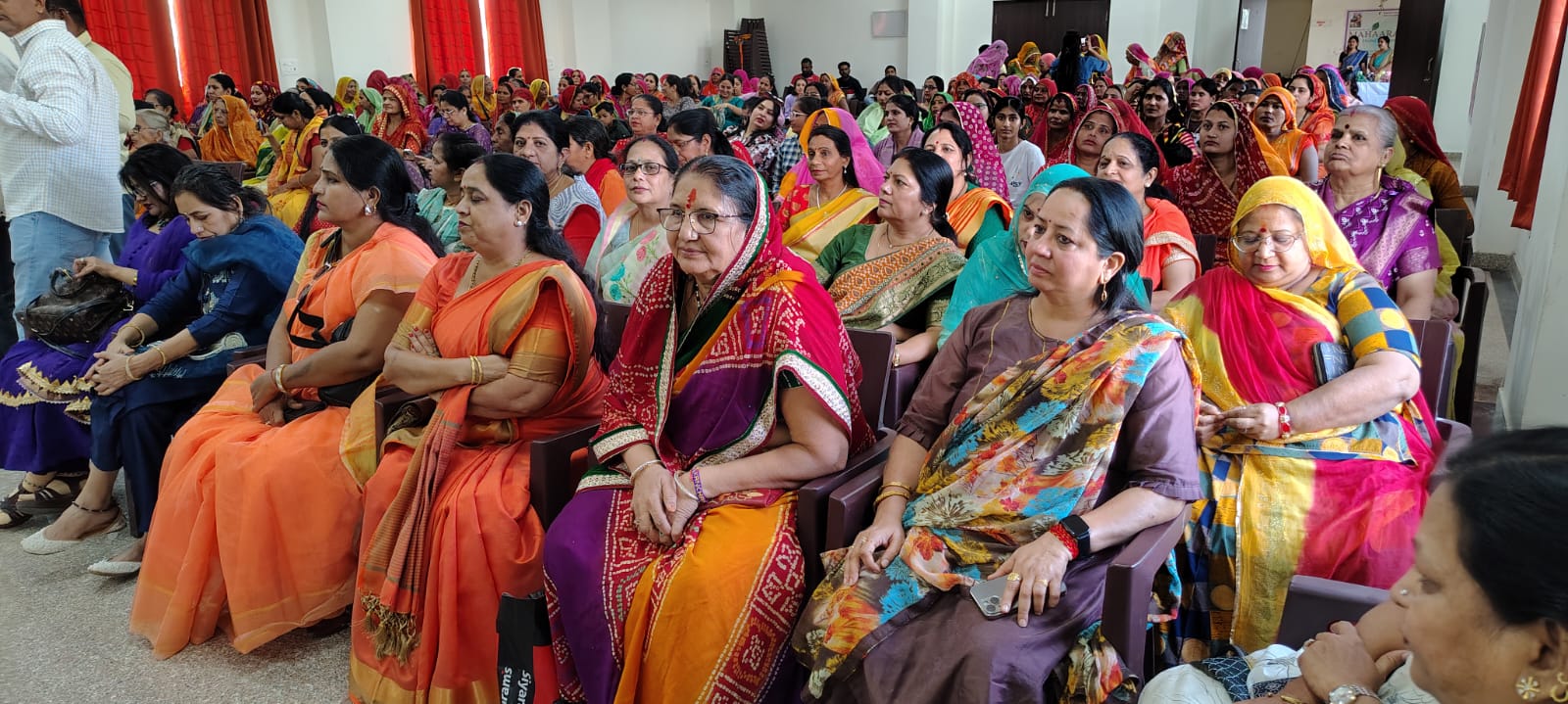 IMG 20251115 WA0032 भाजपा महिला सम्मेलन में आत्मनिर्भर भारत का संकल्प Rajasthan News Portal बीकानेर अपडेट