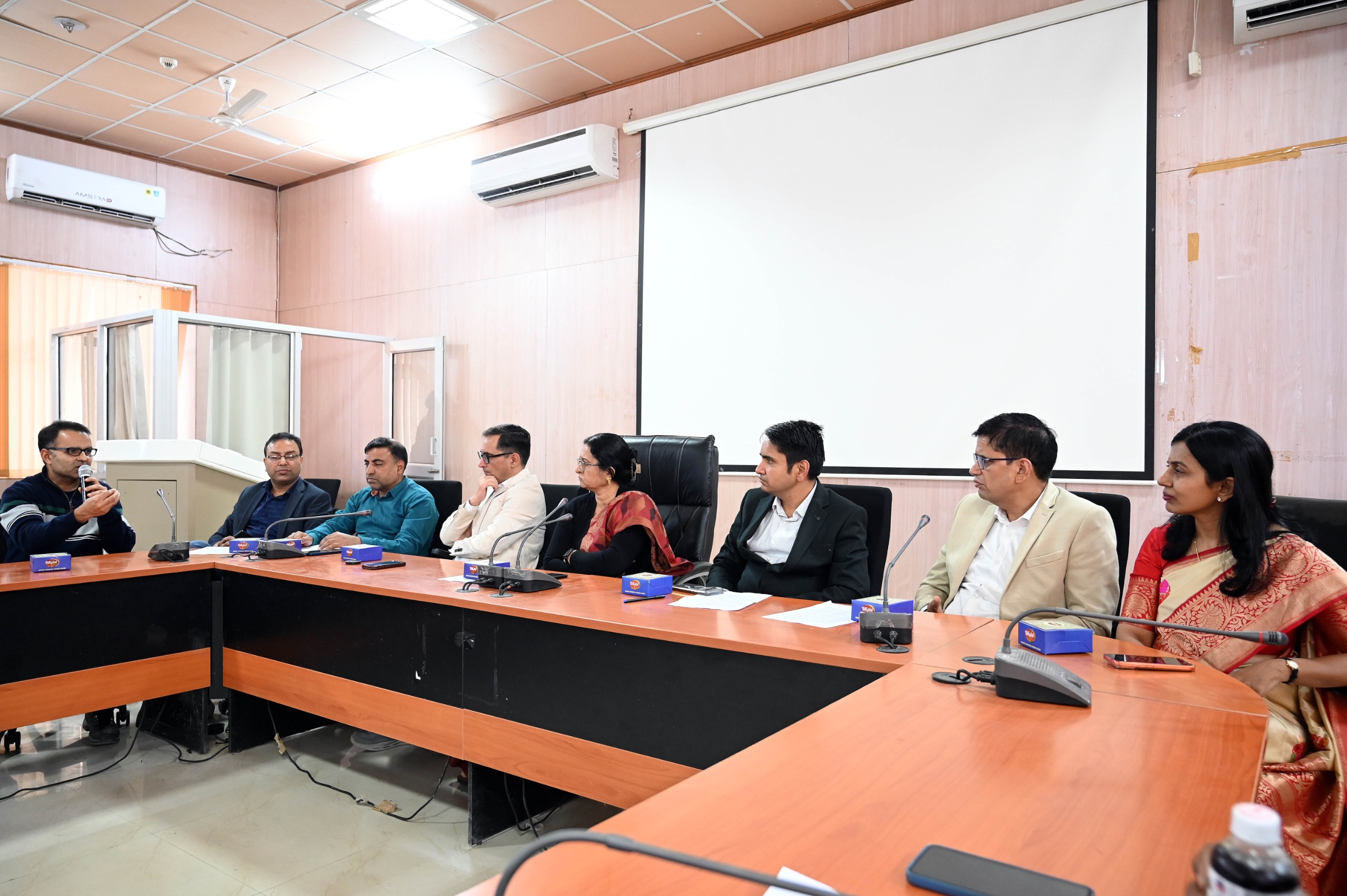 IMG 20251222 WA0009 मेडिकल कॉलेज की 37वें बैच की मीट 24 से Rajasthan News Portal राजस्थान