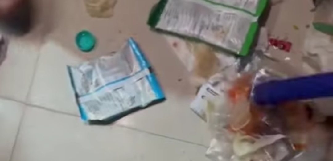 IMG 20251227 181127 पुलिस ने कैफे में दबिश देकर युवक और युवतियों को पकड़ा Rajasthan News Portal बीकानेर अपडेट