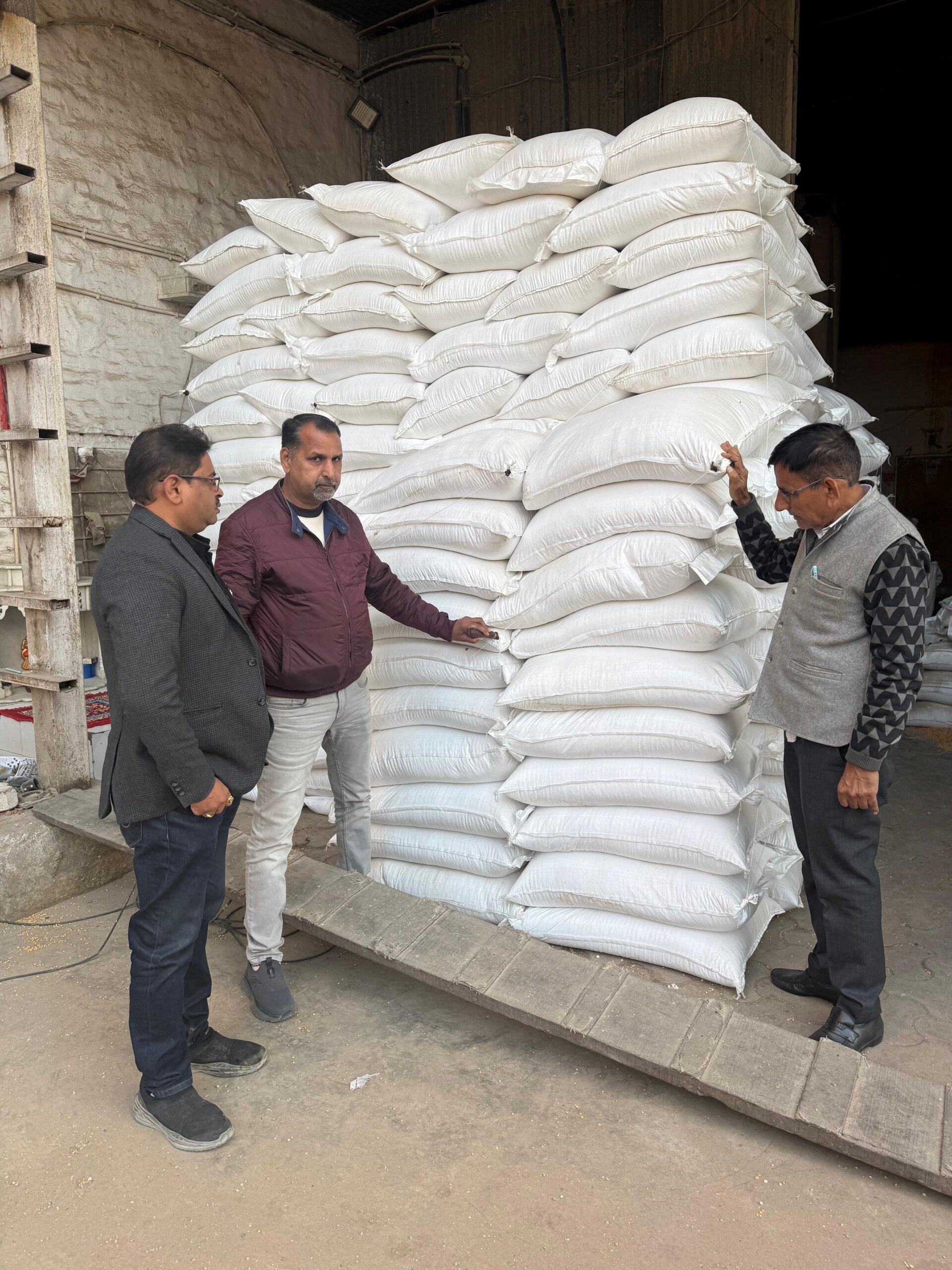 IMG 20260112 WA0021 scaled बीकानेर जिले में लगभग 40 हजार किलोग्राम खाद्य पदार्थ करवाया सीज एवं नष्ट Rajasthan News Portal राजस्थान