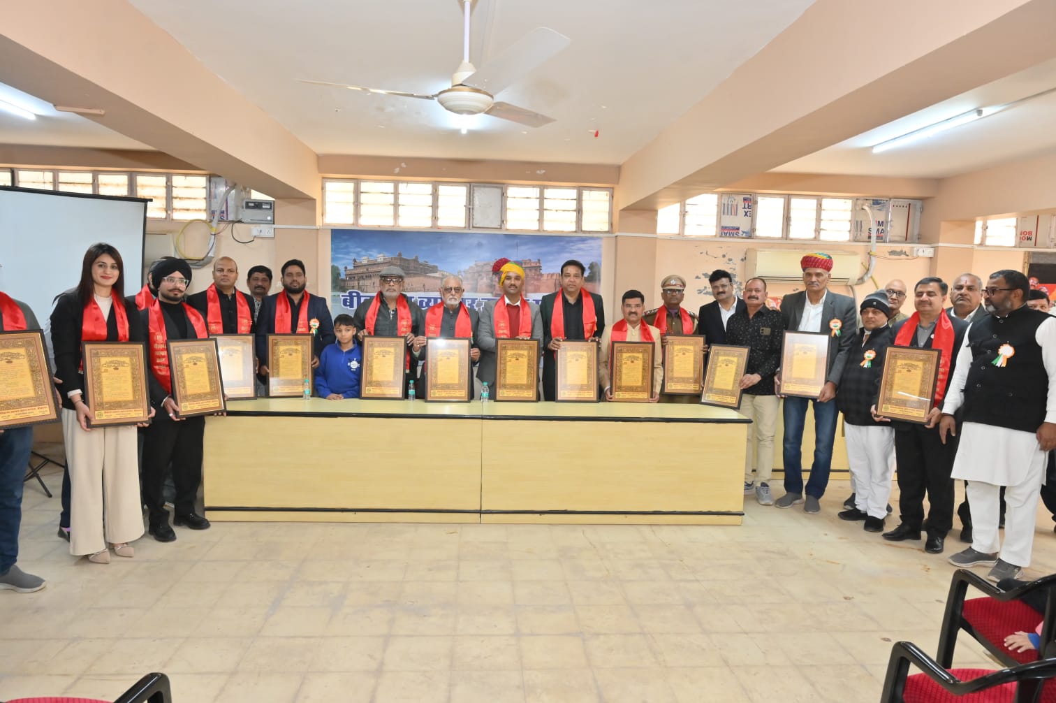 IMG 20260126 WA0014 बीकानेर व्यापार उद्योग मंडल द्वारा गणतंत्र दिवस पर झंडारोहण व प्रतिभा सम्मान समारोह’ Rajasthan News Portal बीकानेर अपडेट