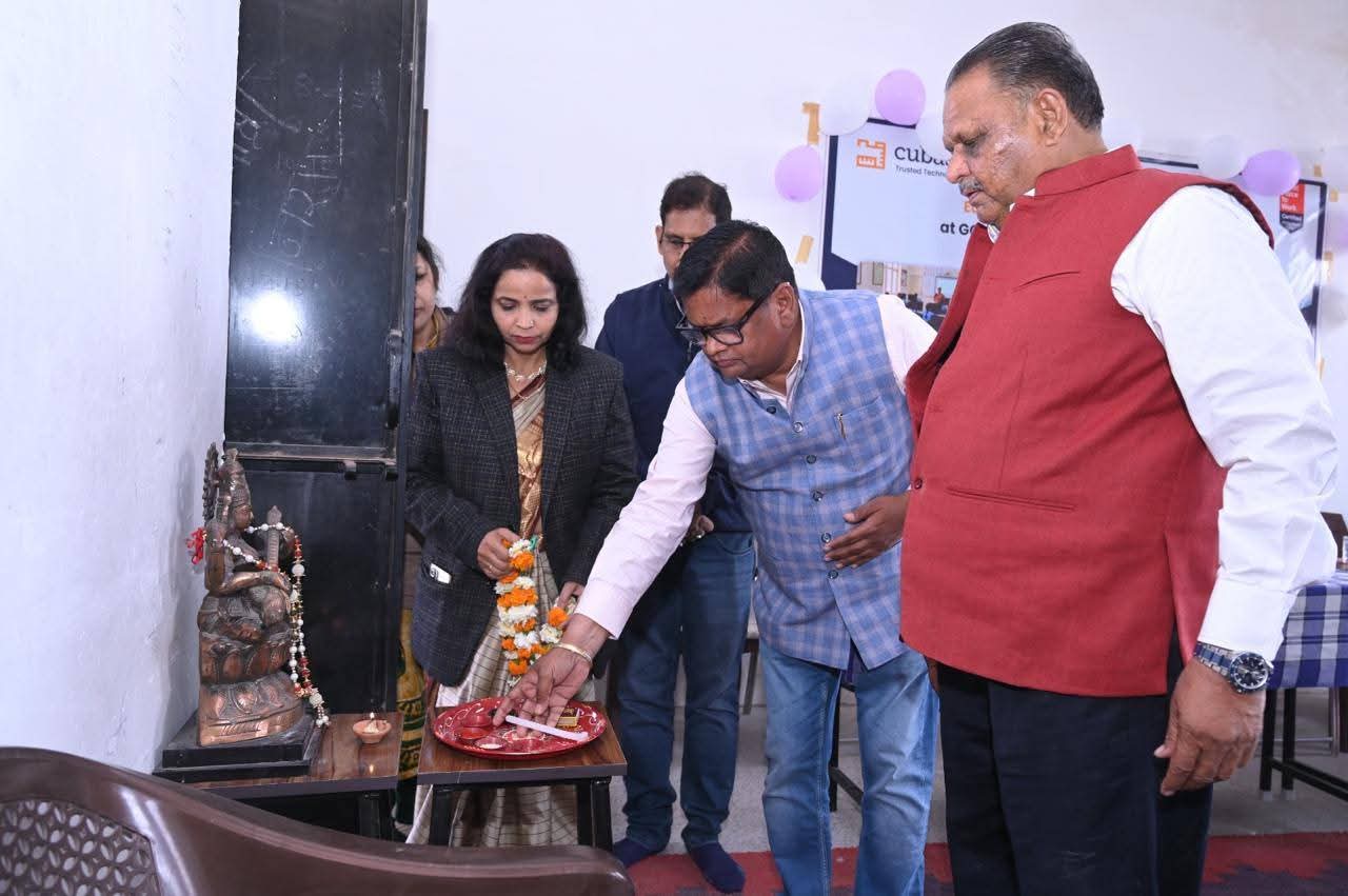 FB IMG 1770813910327 10 कम्प्यूटर, इन्वर्टर, प्रिंटर भेंट किए Rajasthan News Portal राजस्थान