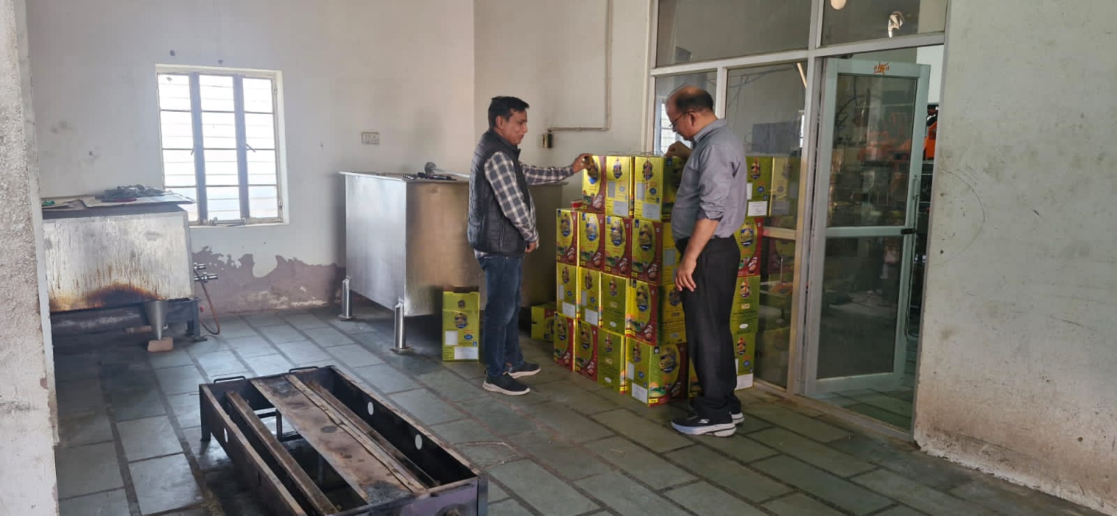 SAVE 20260221 190912 बीकानेर : 765 किलोग्राम घी सीज़ Rajasthan News Portal राजस्थान