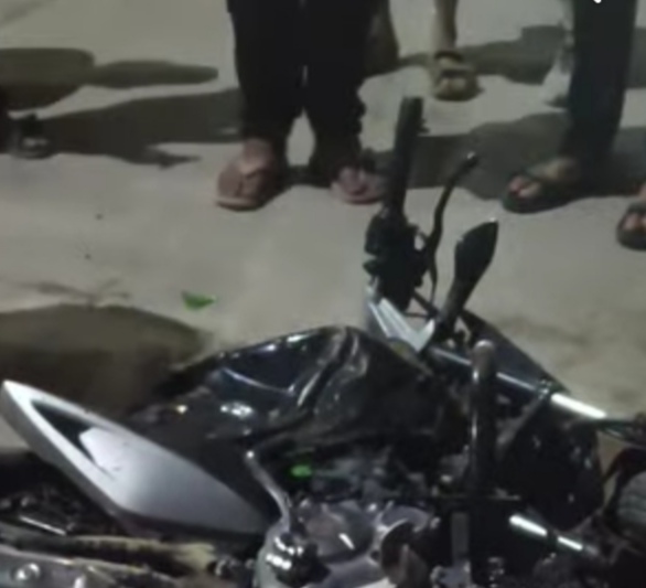 IMG 20260306 000801 देर रात मुरलीधर व्यास कॉलोनी में हंगामा, बाइक को आग लगाई Rajasthan News Portal बीकानेर अपडेट