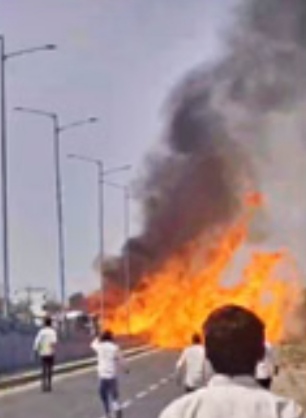 IMG 20260319 093253 राजस्थान : टैंकर पलटा, आग की लपटें फैली, 1 की मौत Rajasthan News Portal राजस्थान