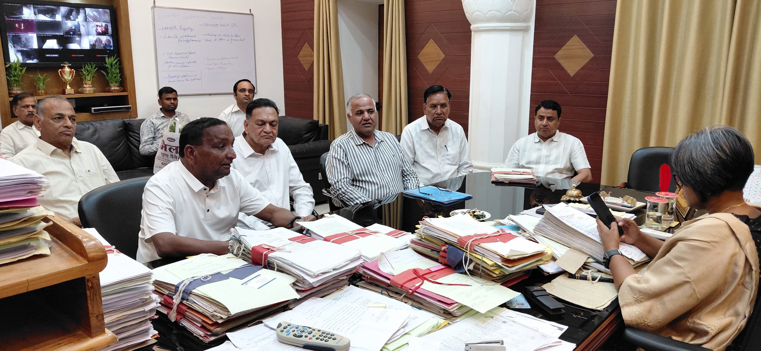 SAVE 20260312 212650 scaled बीछवाल करणी औद्योगिक क्षेत्र में जल संकट, व्यापारियों ने की कलक्टर से मुलाकात Rajasthan News Portal बीकानेर अपडेट