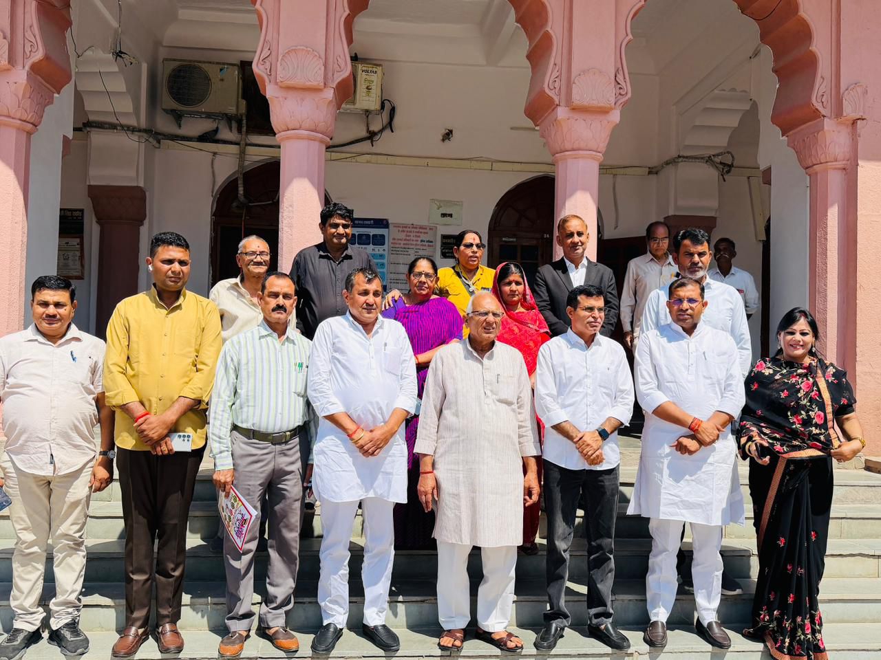 SAVE 20260324 214604 जिला कलेक्टर को कांग्रेस ने सौंपा ज्ञापन Rajasthan News Portal बीकानेर अपडेट