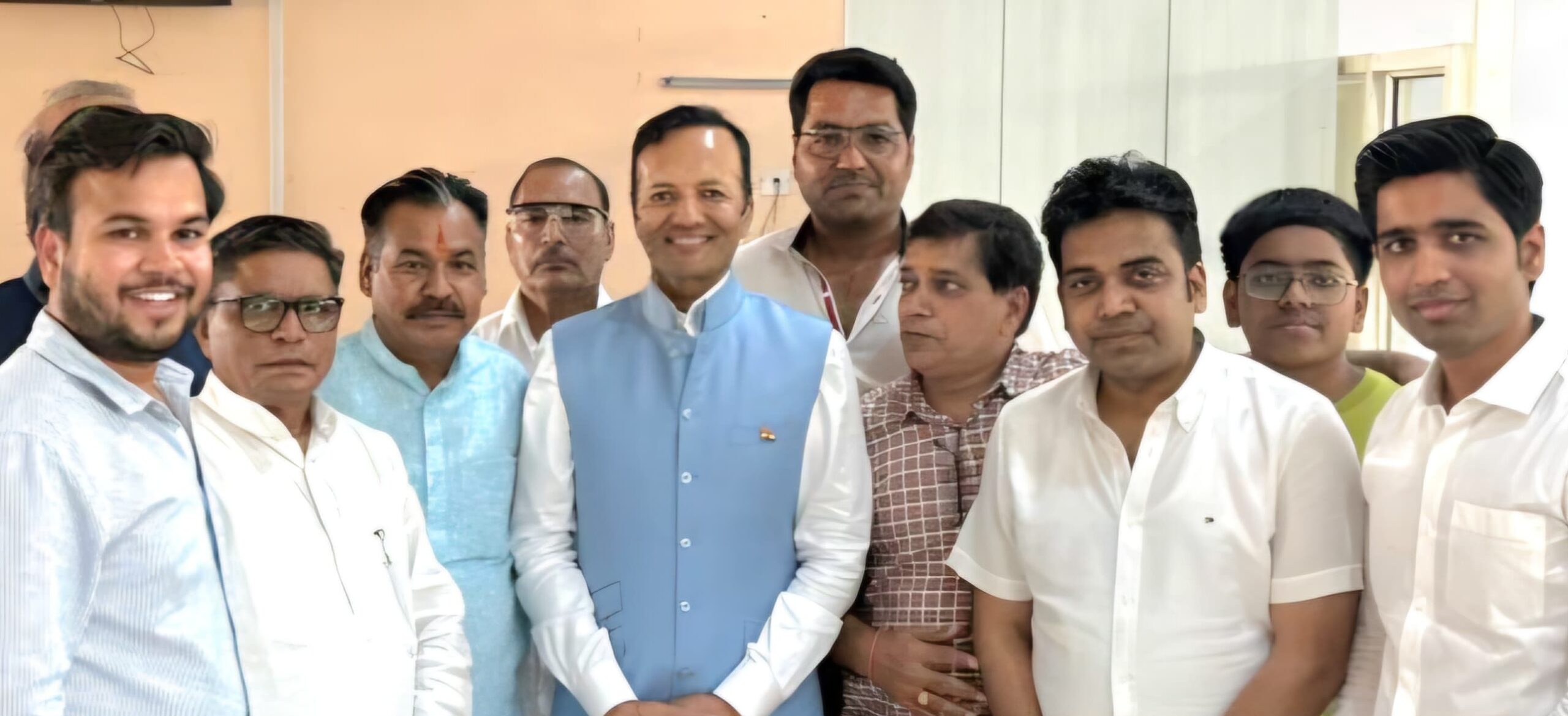 IMG 20260426 175722 scaled बीकानेर नाल हवाई अड्डे पर उद्योगपति एवं सांसद नवीन जिंदल का स्वागत Rajasthan News Portal बीकानेर अपडेट