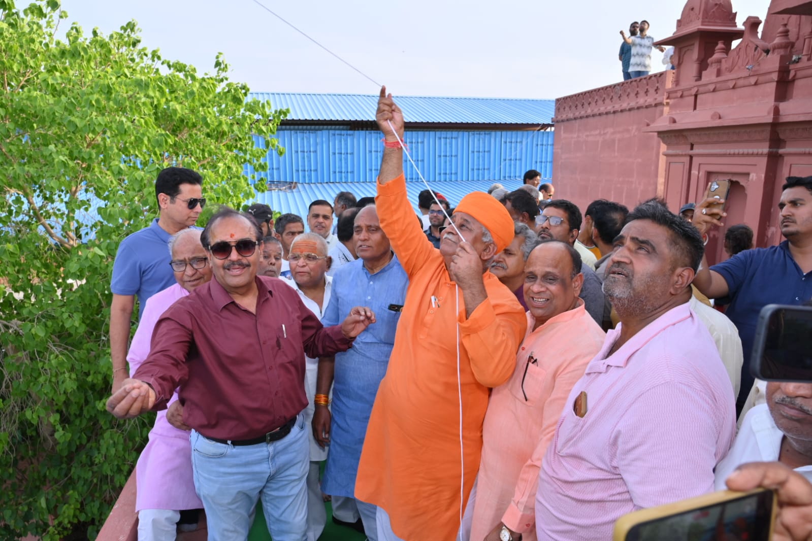 SAVE 20260416 215309 आखातीज 2 , जनाना व मर्दाना पतंगों की अठखेलियाँ Rajasthan News Portal राजस्थान