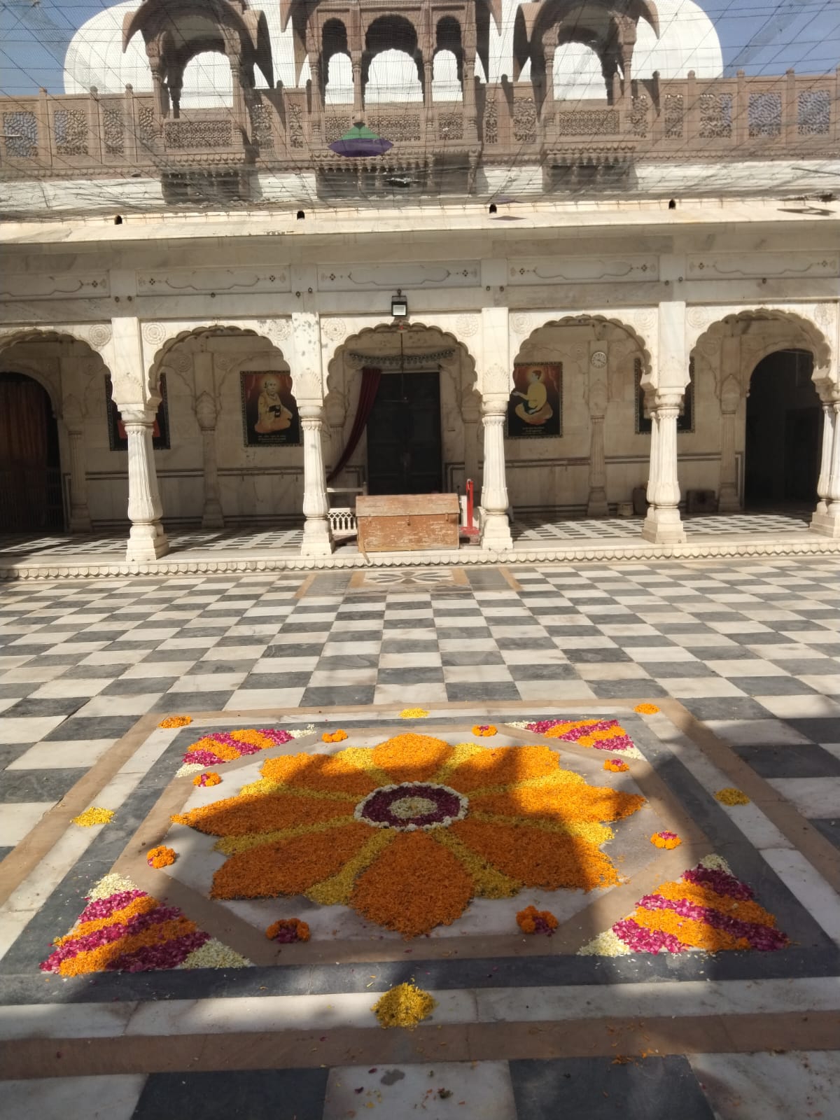 SAVE 20260418 142853 आखातीज: बीकानेर स्थापना दिवस पर पुष्प रंगोलियों व 11 मंदिरों में सौंदर्य की अनुपम छटा Rajasthan News Portal बीकानेर अपडेट