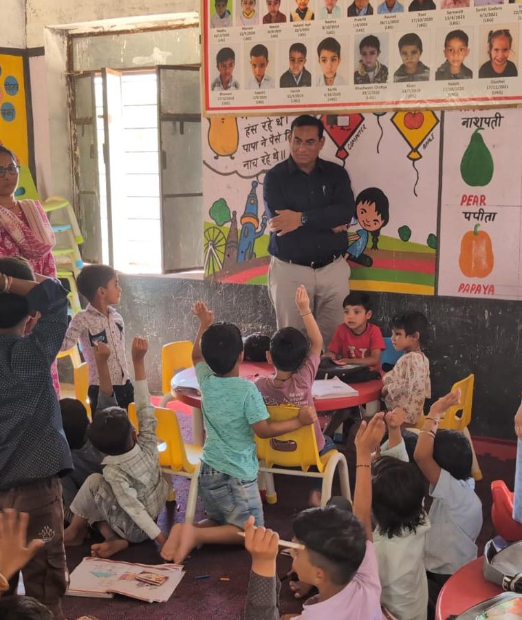 SAVE 20260427 182216 प्राचार्य व शिक्षक पर गिरी गाज, कार्मिक निलंबित शिक्षा निदेशक ने किया आकस्मिक निरीक्षण, अनियमितताओं पर कार्रवाई Rajasthan News Portal बीकानेर अपडेट