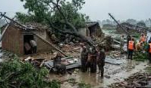 IMG 20260513 232808 उत्तर प्रदेश में आसमान से बरसा कहर, 62 की मौत Rajasthan News Portal देश