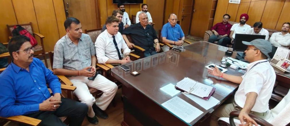 IMG 20260527 211514 मेडिकल कॉलेज में अंतरराष्ट्रीय योग दिवस आयोजन समिति की बैठक Rajasthan News Portal राजस्थान