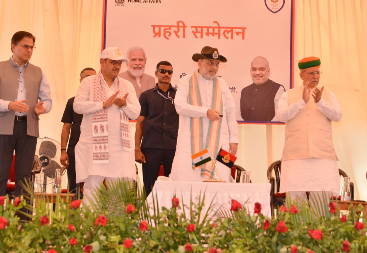 SAVE 20260526 143550 केंद्रीय गृह मंत्री अमित शाह ने बॉर्डर पर सांचू पोस्ट का निरीक्षण किया Rajasthan News Portal अंतरराष्ट्रीय, देश