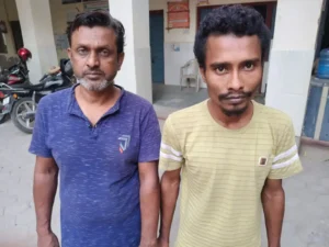 बीकानेर से सोना लेकर भागे, मुंबई में गिरफ्तार