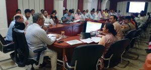 पहले चरण में 75 ई-बसें शुरू होंगी, चिकित्सा एवं स्वास्थ्य मंत्री, प्रभारी मंत्री श्री गजेन्द्र सिंह खींवसर ने ली बैठक