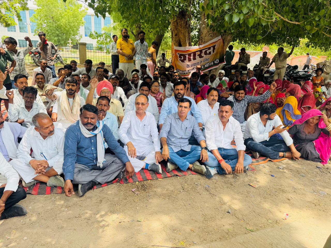 SAVE 20260624 215647 प्रसूता शारदा मामले में मांगों पर सहमति, कांग्रेस का आंदोलन जारी Rajasthan News Portal राजस्थान