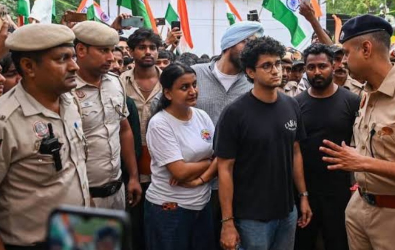 दिल्ली में हंगामा प्रदर्शन, जंतर-मंतर करवाया खाली 5 राजस्थान IMG 20260720 181902 दिल्ली में हंगामा प्रदर्शन, जंतर-मंतर करवाया खाली Rajasthan News Portal राजस्थान