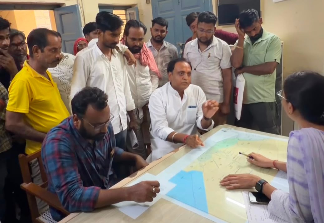 IMG 20260804 204713 गंगाशहर चोपड़ा बाड़ी के बाशिंदे पानी कनेक्शन के लिए धरने पर बैठे Rajasthan News Portal बीकानेर अपडेट