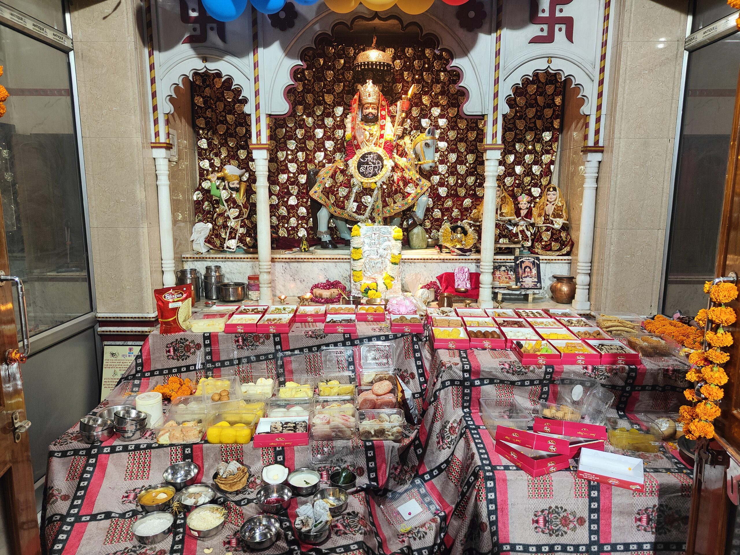 SAVE 20260913 221257 scaled बाबा रामदेव मंदिर में विशेष श्रृंगार, छप्पन भोग और भजन संध्या Rajasthan News Portal धर्म