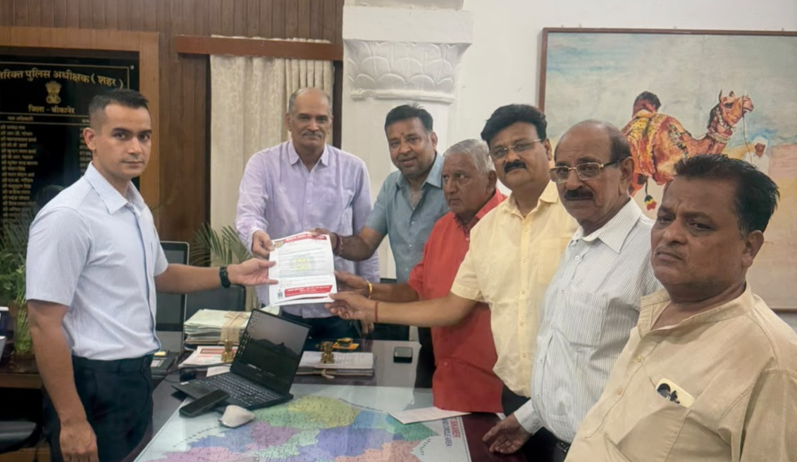 IMG 20261015 224646 पुलिस अधीक्षक को व्यापार मंडल ने सौंपा ज्ञापन Rajasthan News Portal राजस्थान
