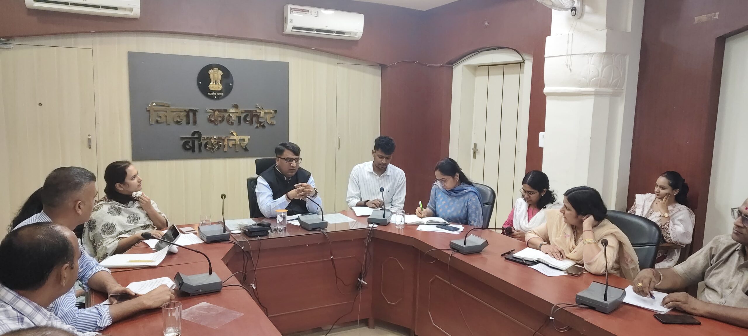SAVE 20261023 165407 scaled दीपावली के दौरान चाक-चौबंद रहें व्यवस्थाएं, जिला कलेक्टर ने बैठक में दिए निर्देश Rajasthan News Portal राजस्थान